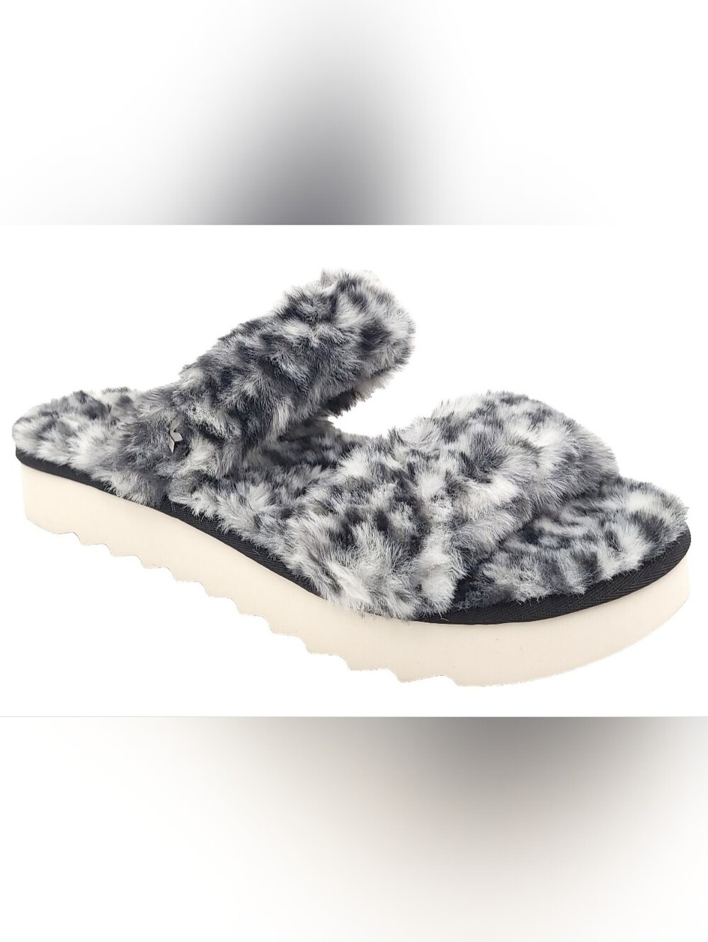 Koolaburra by UGG Fuzz On is a platform slipper-sandal Size 8